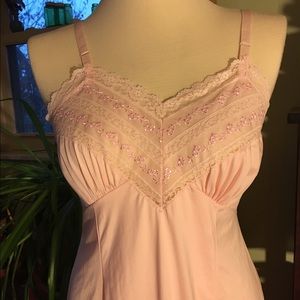 Vintage Gaymode nylon slip